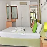 Cherry تورغوتْريس